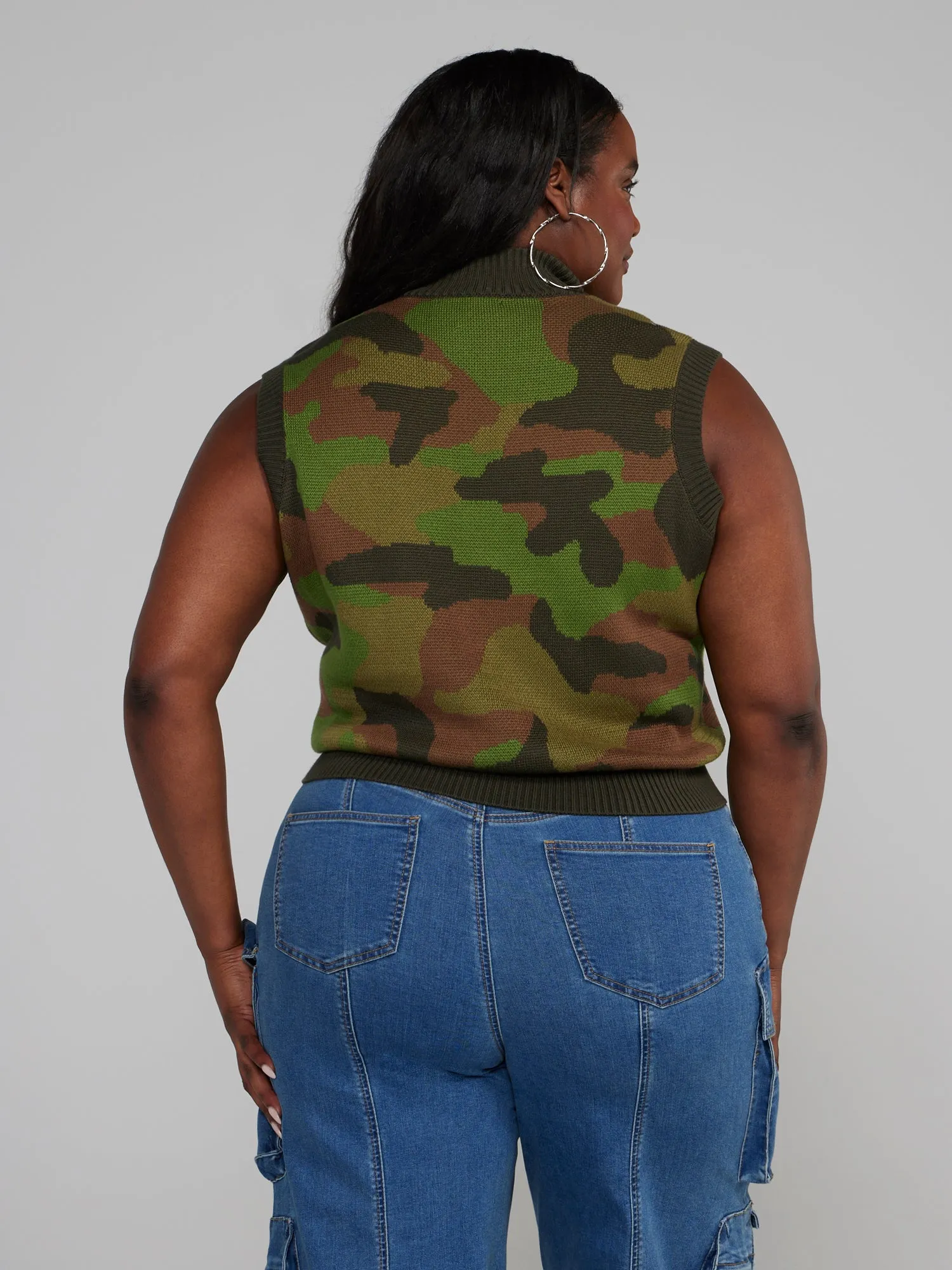 Camo Print Sleeveless Sweater