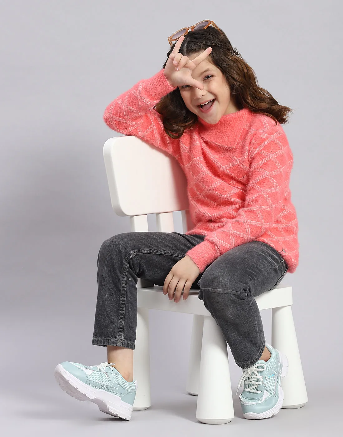 Girls Coral Self Design F Neck Full Sleeve Sweater