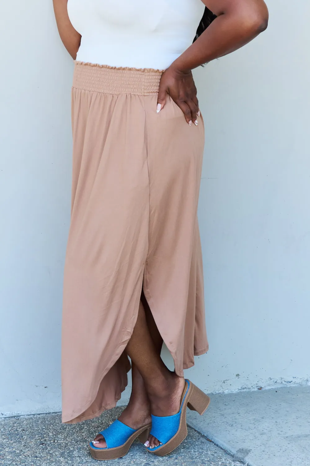 High Waist Scoop Hem Maxi Skirt in Tan