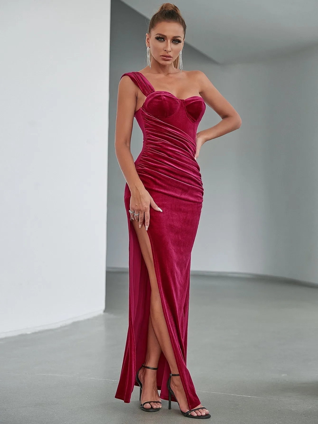 KittenAlarm - One Shoulder Ruched Side Split Thigh Velvet Prom Dress