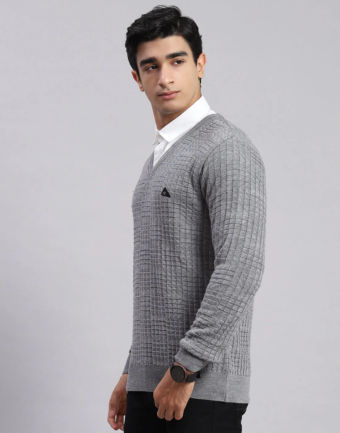 Men Grey Self Design V Neck Full Sleeve Sweaters/Pullovers