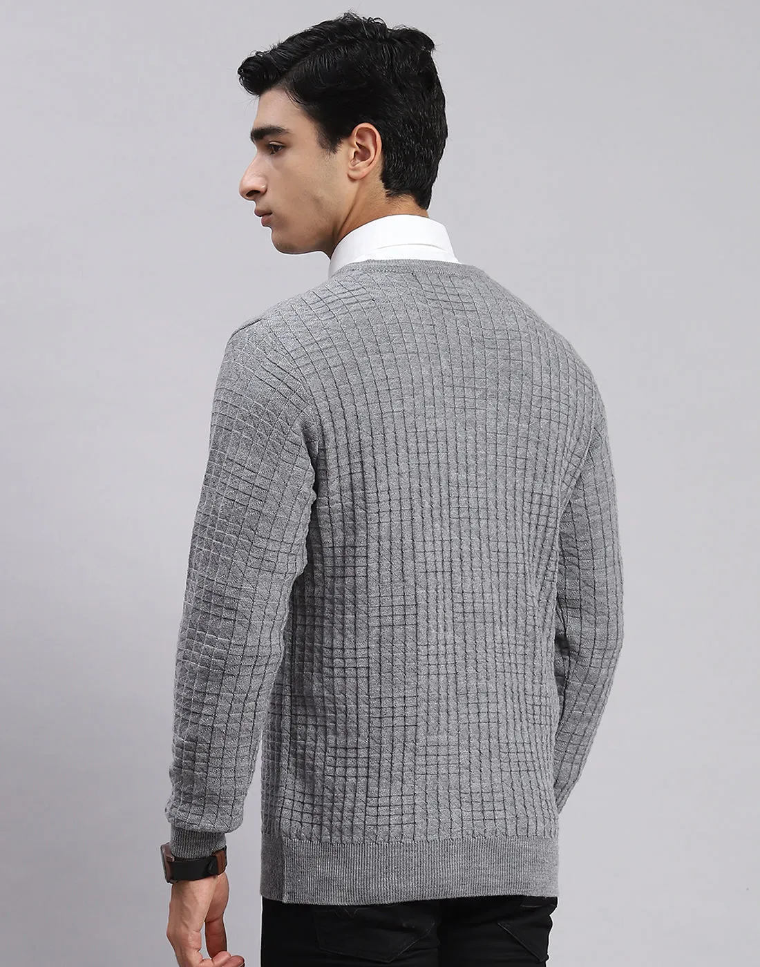 Men Grey Self Design V Neck Full Sleeve Sweaters/Pullovers