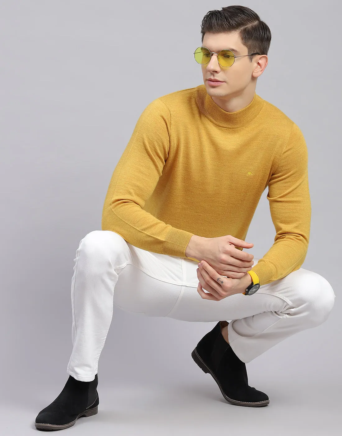 Men Mustard Solid Turtle Neck Full Sleeve Pullover