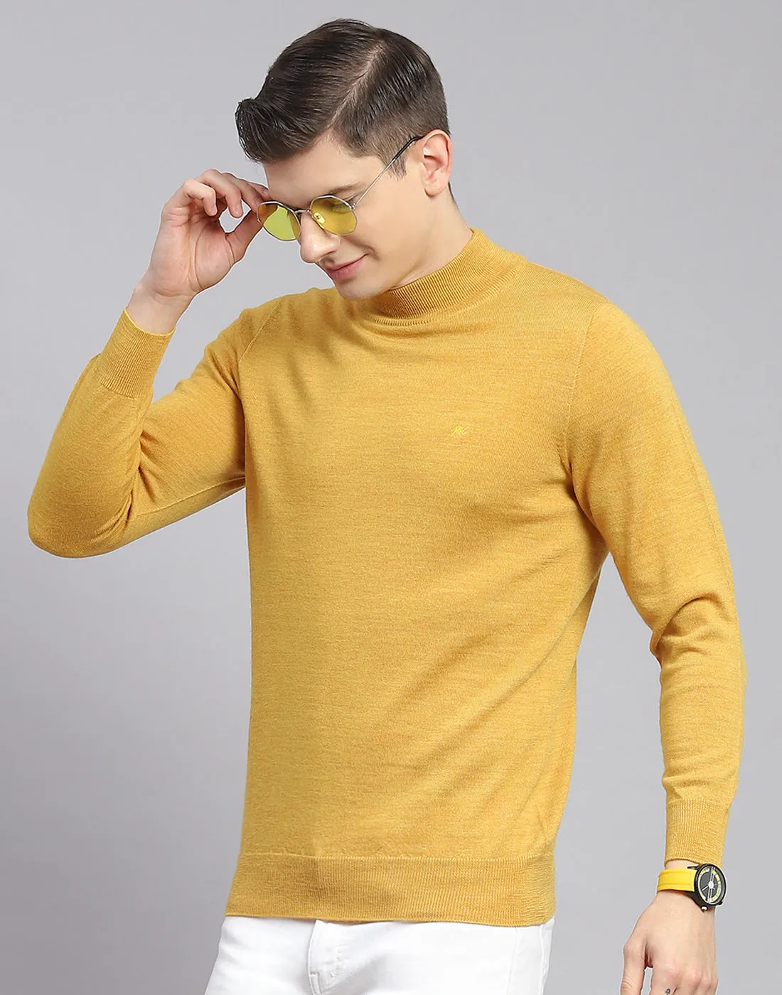 Men Mustard Solid Turtle Neck Full Sleeve Pullover