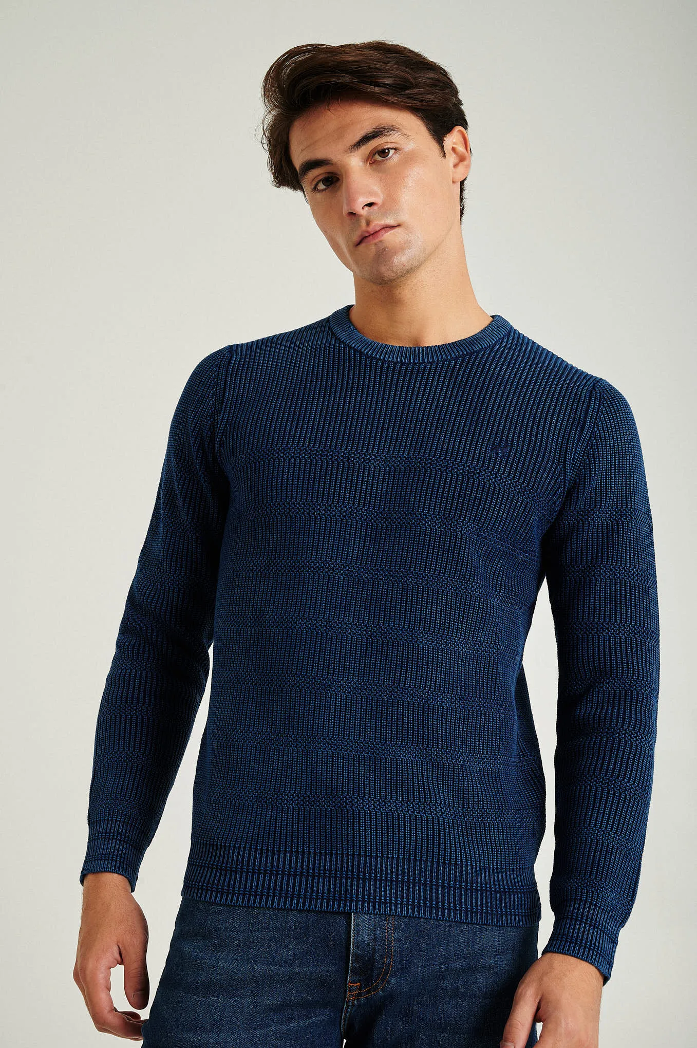 Men's organic cotton crew neck sweater