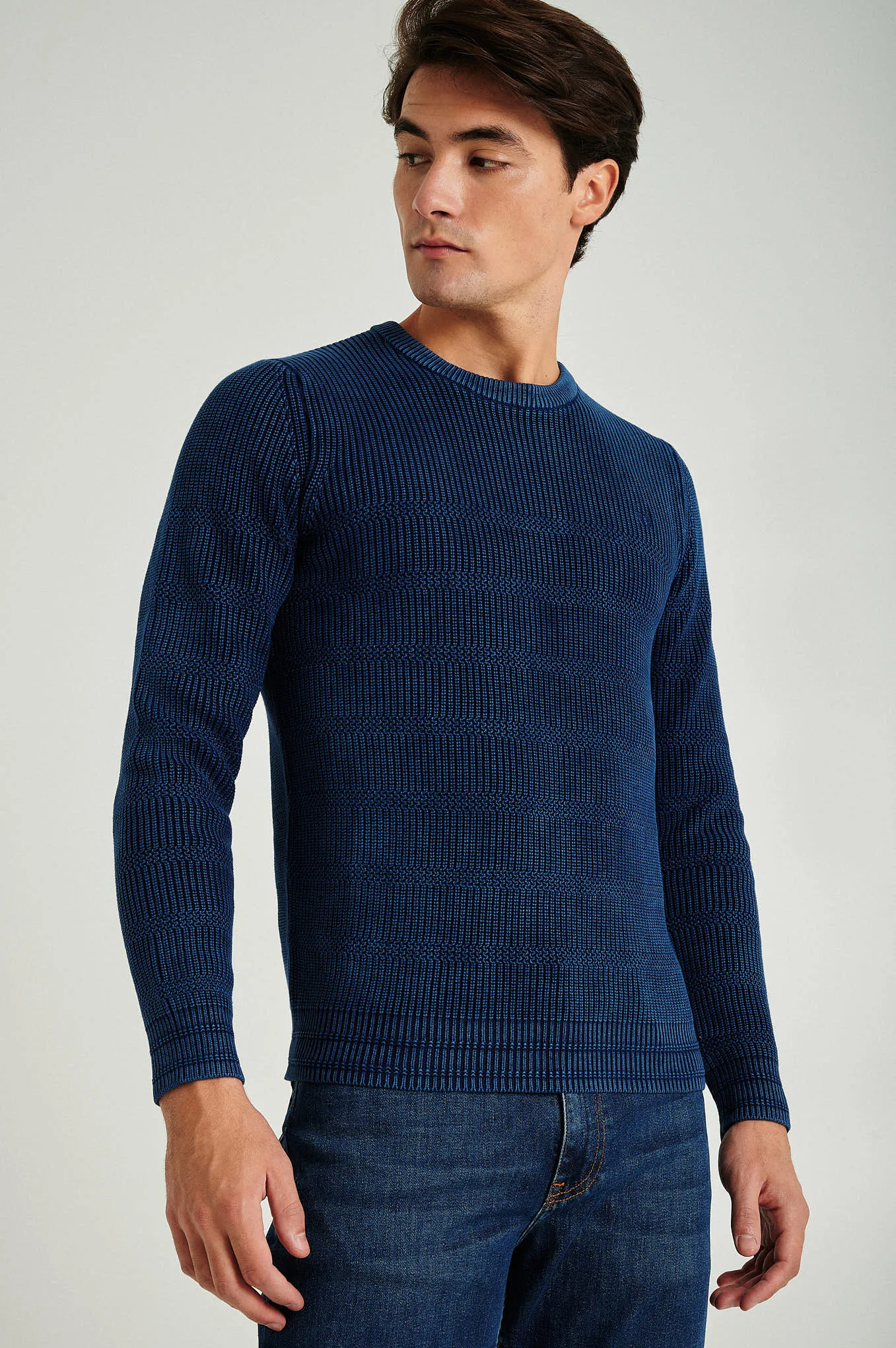 Men's organic cotton crew neck sweater