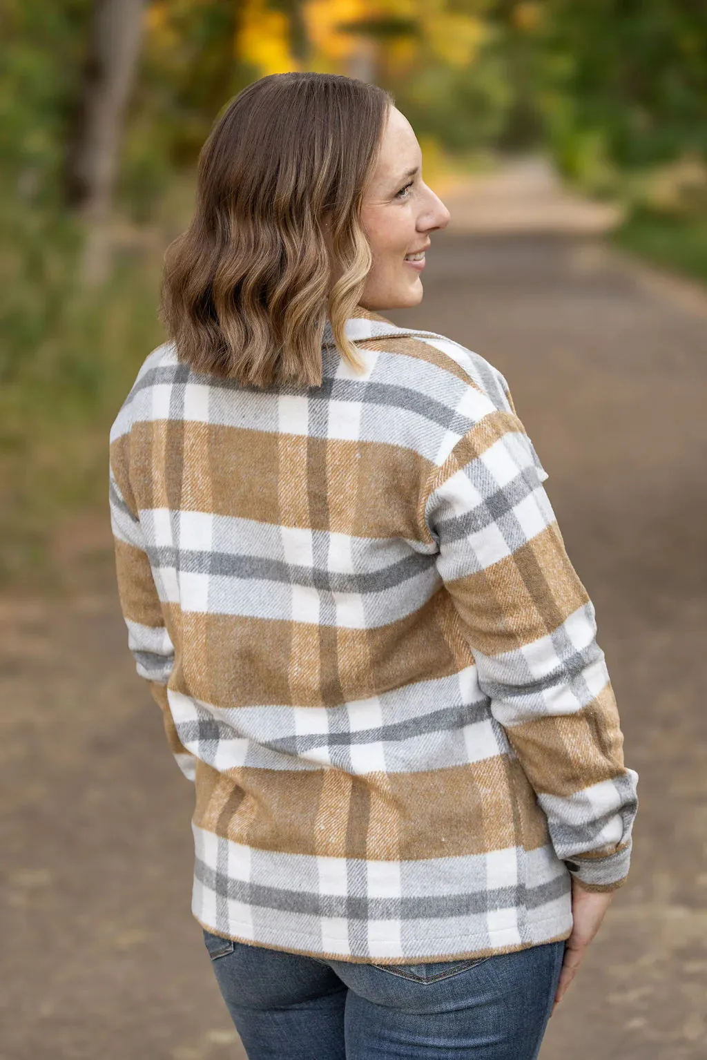 Norah Plaid Shacket (Camel)