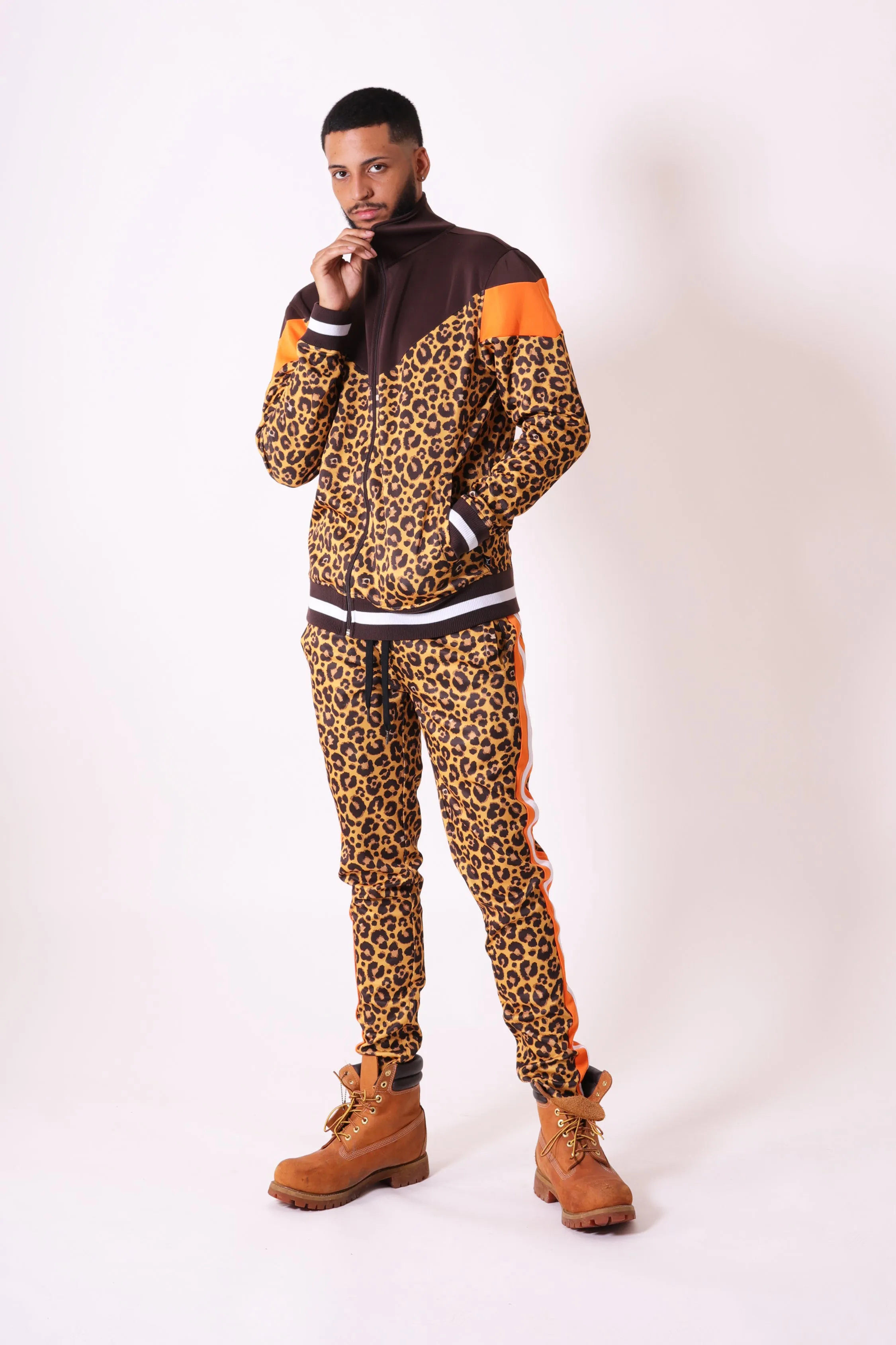 P11005-PRINT TRACK PANTS (BROWN/TR)