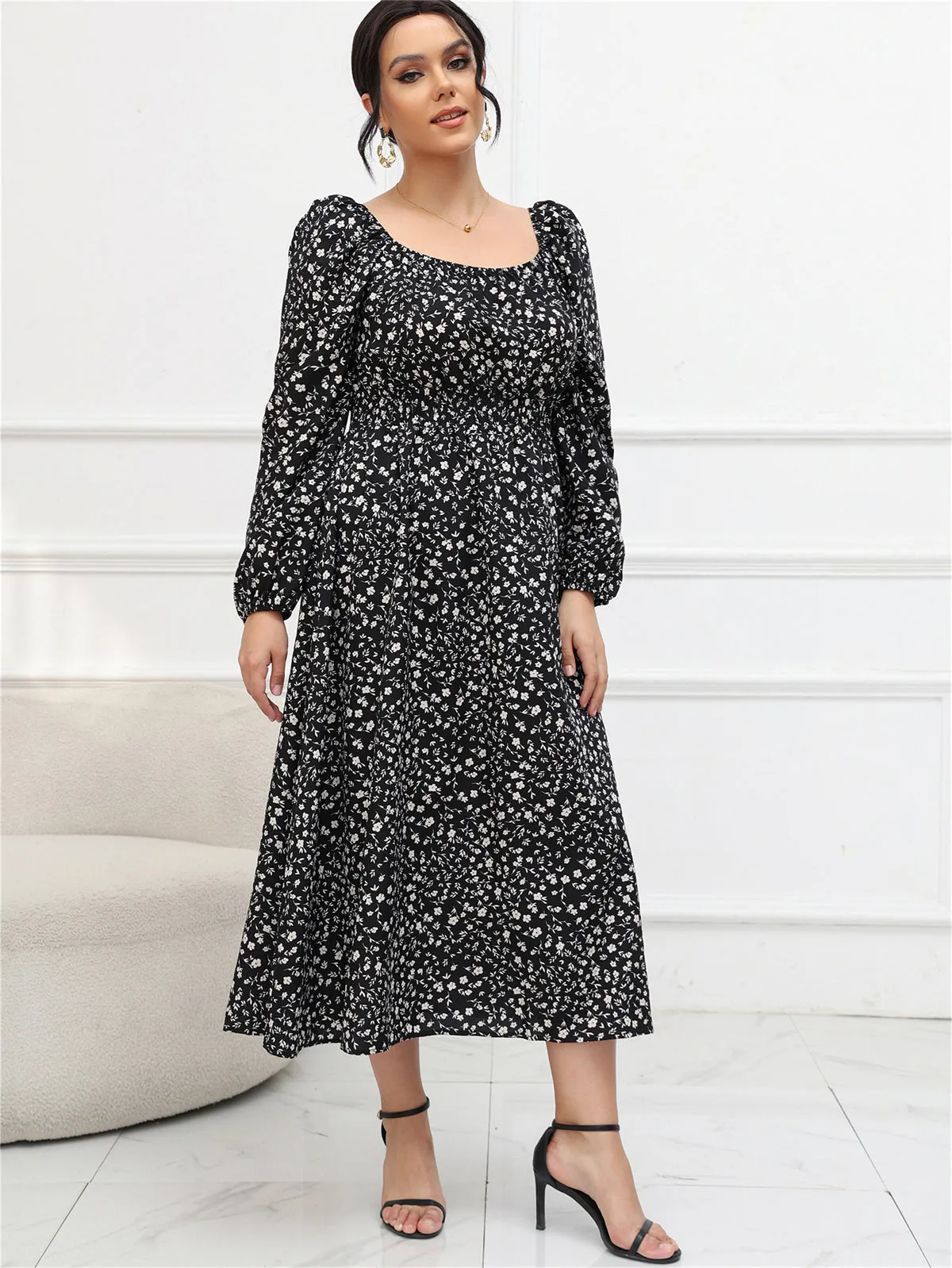 Plus Size Puff Sleeve Mid Length Dress