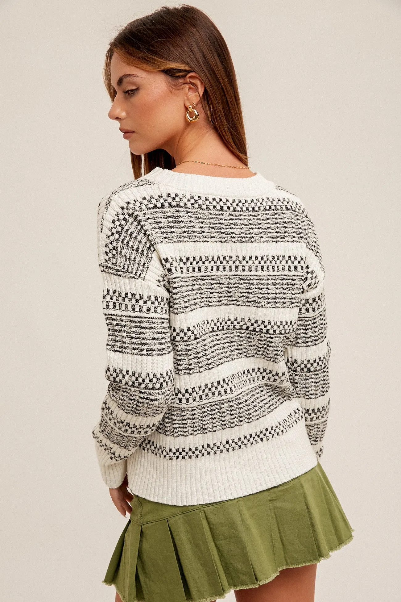 Round Neck Textured Sweater