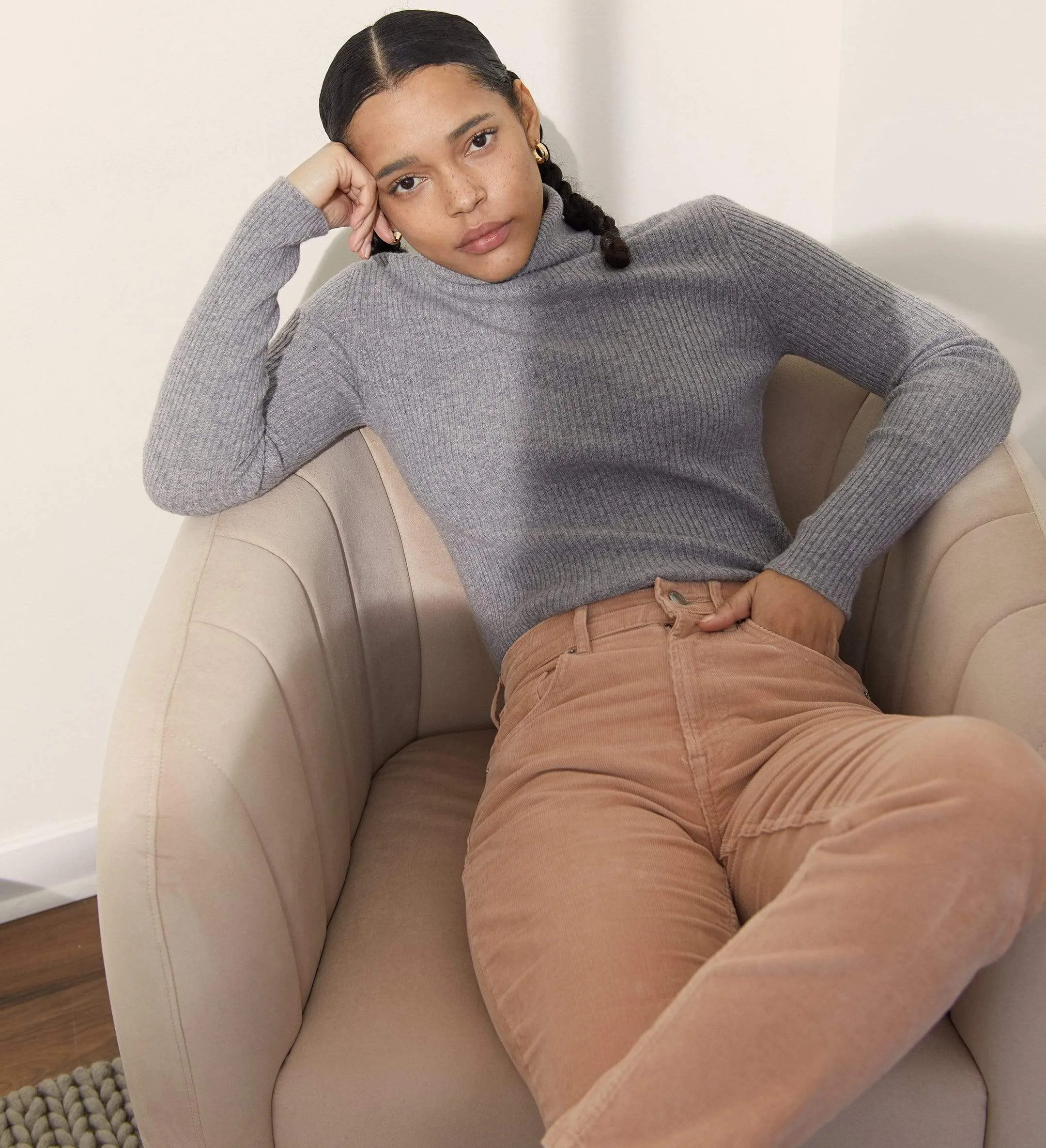 The Ribbed Turtleneck Cashmere Sweater