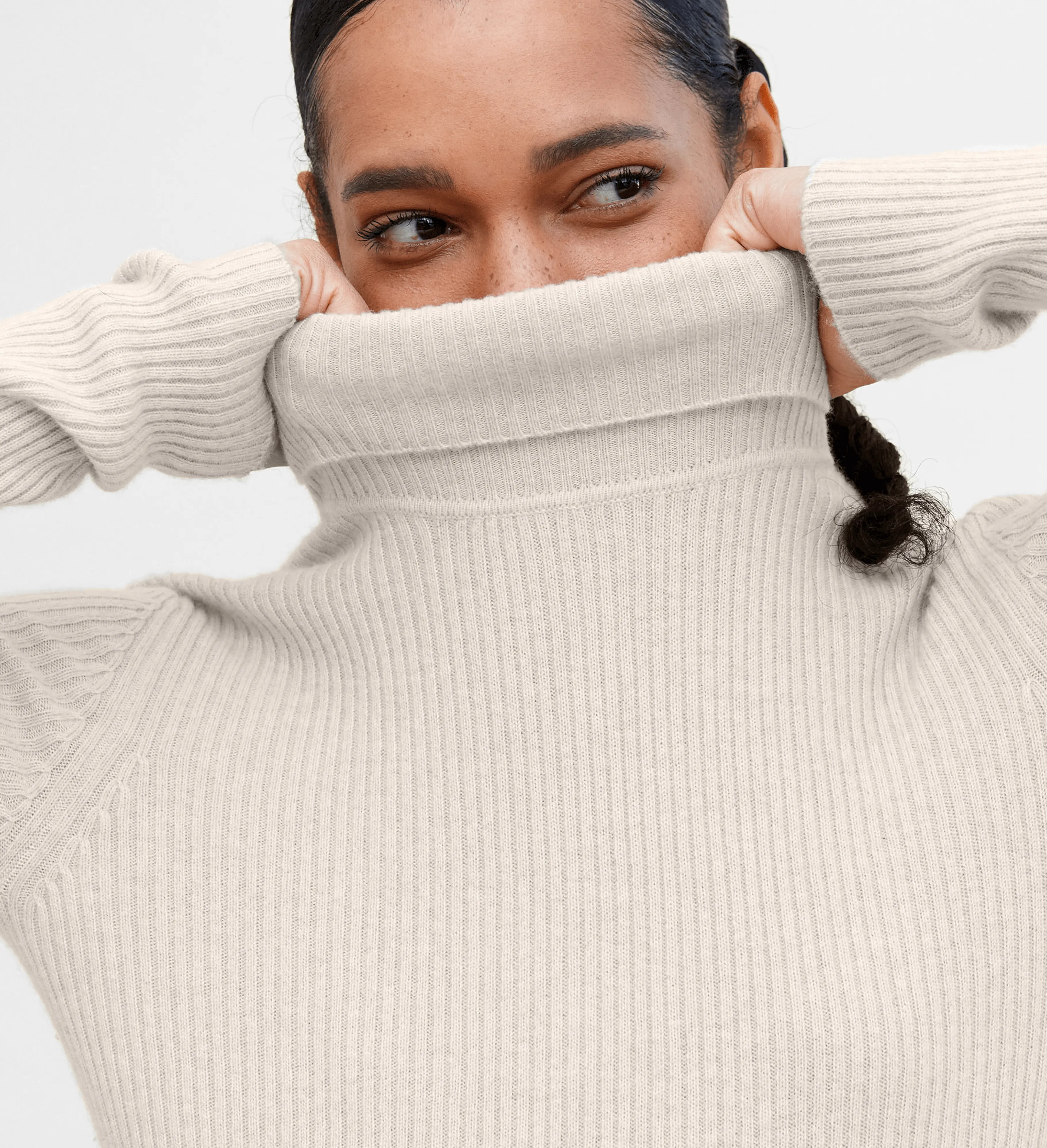 The Ribbed Turtleneck Cashmere Sweater