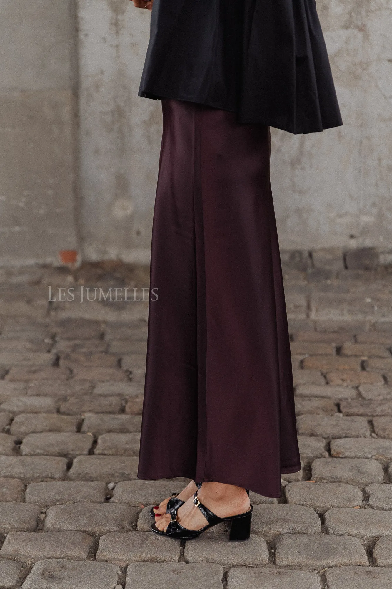 YASPella HW maxi skirt winetasting